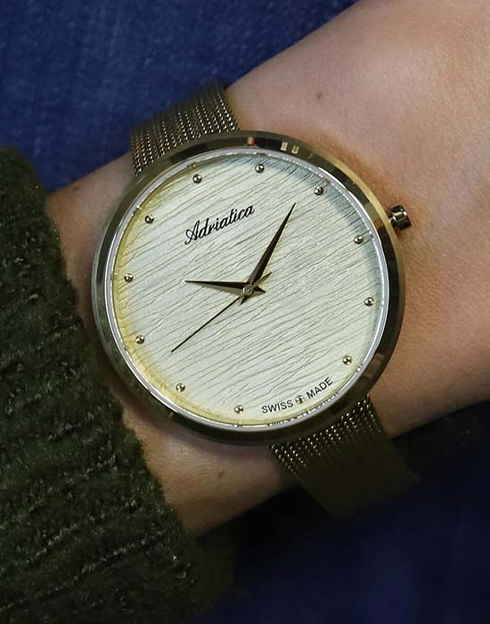 Adriatica Adriatica A3716.1141Q женские часы шампань циферблат на запястье