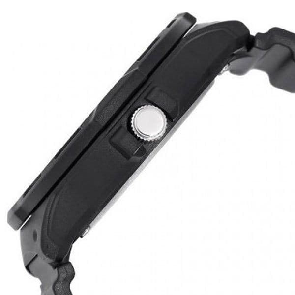 Casio Casio Illuminator MRW-200H-5B , наручные мужские часы фото под углом