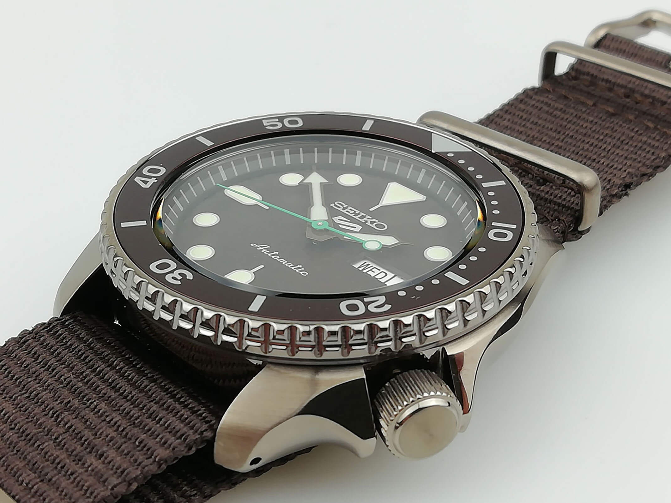 Seiko Seiko 5 Sports SRPD85K1S  - задняя крышка металл сталь корпуса, япония часы