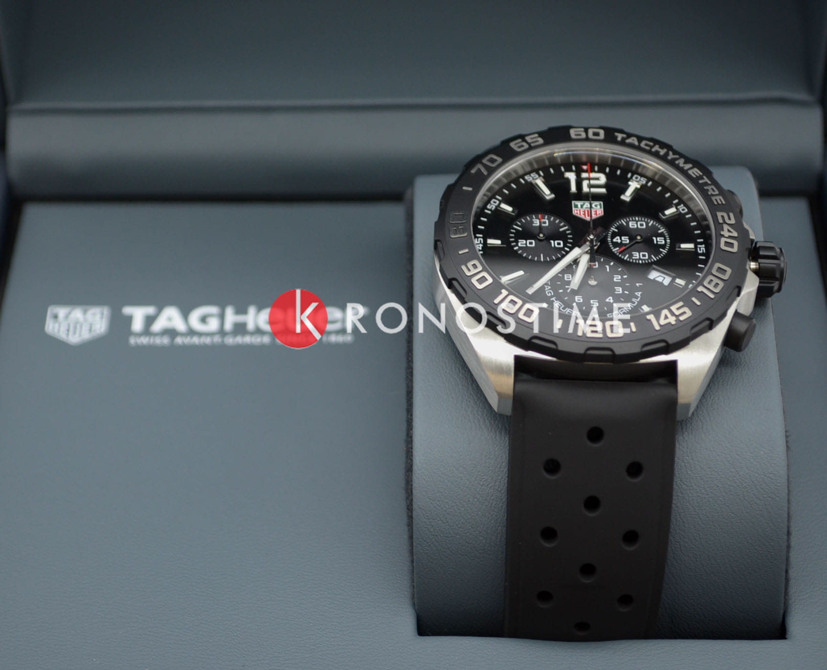 TAG Heuer TAG Heuer Formula 1 CAZ1010.FT8024 CAZ1010.FT8024 оригинальные мужские часы в комплекте с коробкой
