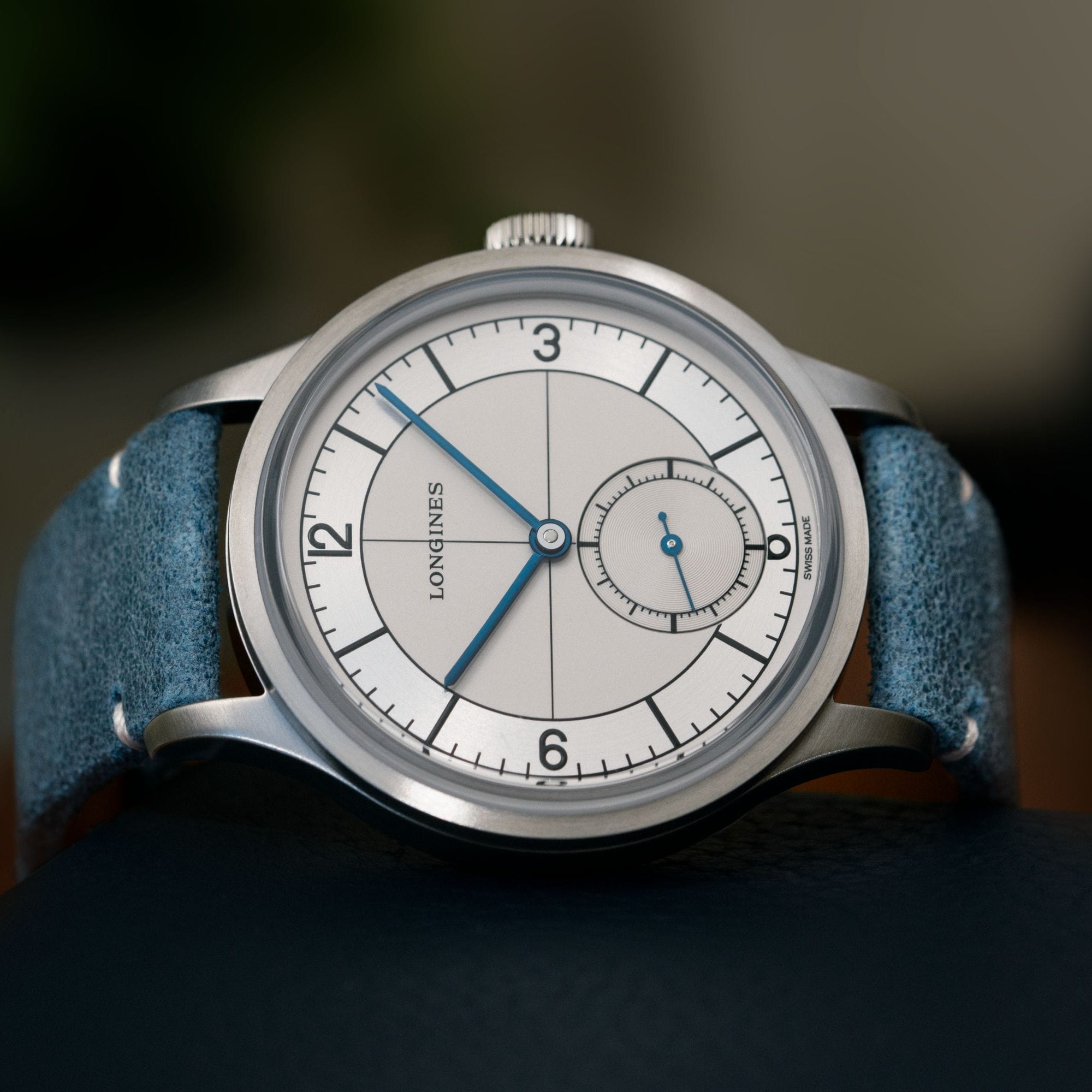 Оригинальные часы Longines Longines Heritage Classic L2.828.4.73.2 механические калибр механизма l893 общий вид