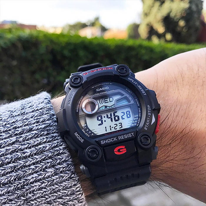 Casio Casio G-Shock G-7900-1DR (G-7900-1E) электронные мужские часы часы крупный план серый циферблата