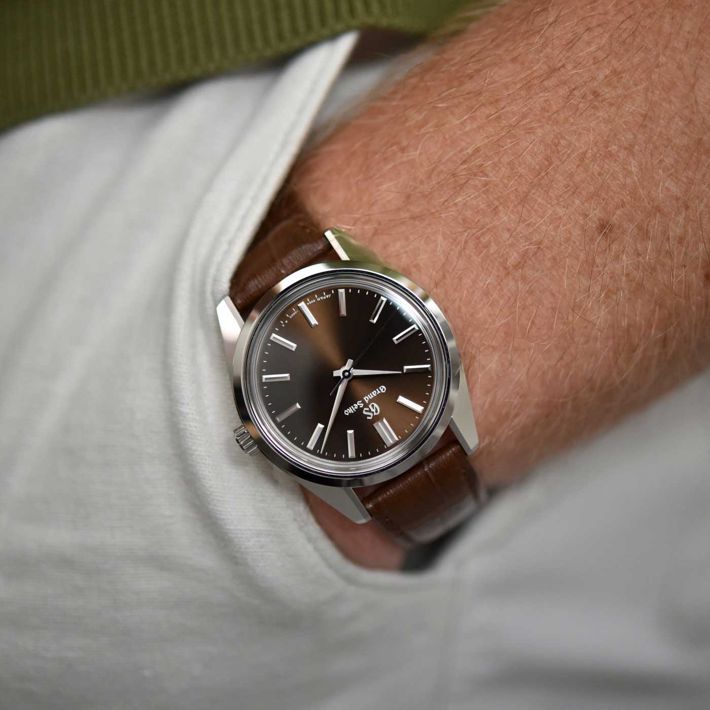 Seiko Seiko Grand Seiko SBGW293G , наручные мужские часы фото под углом