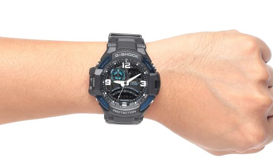 Casio Casio G-Shock GA-1000-2B электронные мужские часы часы крупный план черный циферблата