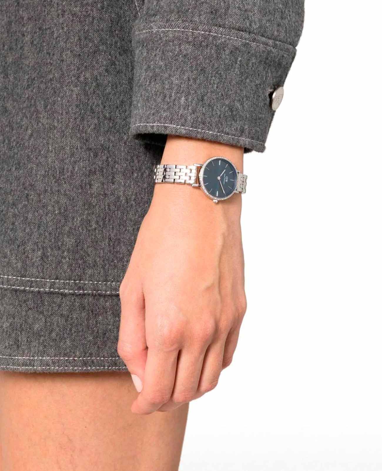 Daniel Wellington Daniel Wellington Petite DW00100664 , наручные женские часы фото под углом