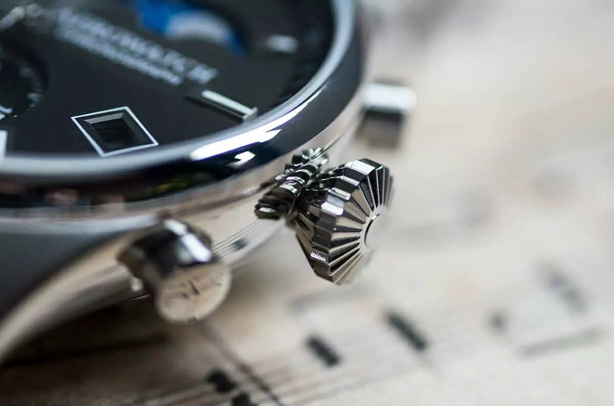 Aerowatch Aerowatch Les Grandes Classiques 78990 AA01 M,  швейцария мужские часы на браслете нержавеющая сталь боковой вид