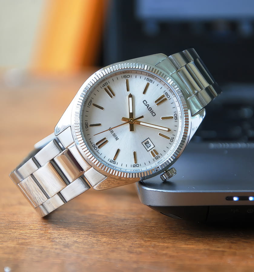 Casio Casio Collection LTP-1302D-7A2 кварцевые женские часы часы крупный план белый циферблата