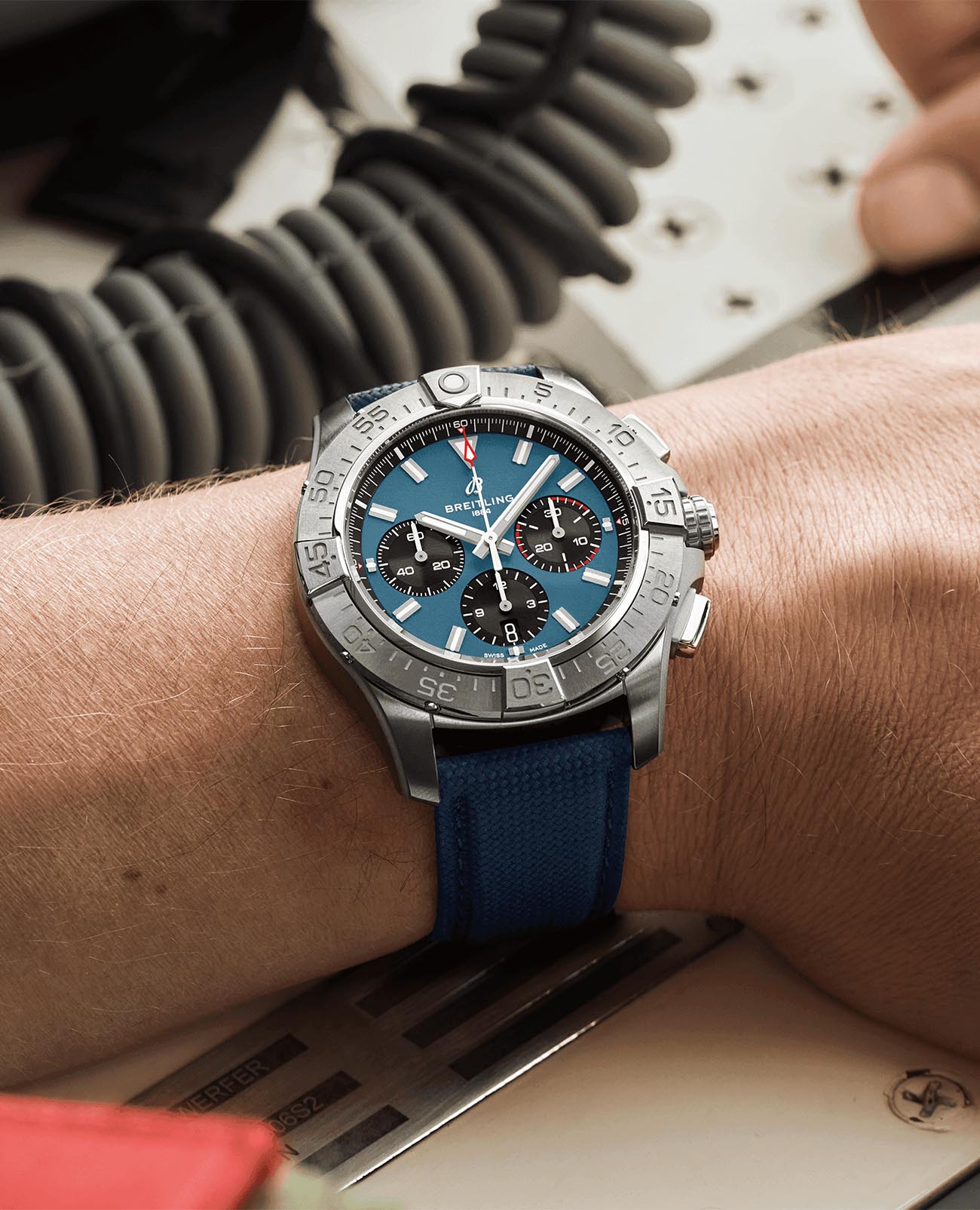 Оригинальные часы Breitling Breitling Avenger B01 Chronograph 44 AB0147101C1X1 механические калибр механизма мануфактурный механизм breitling caliber b01 общий вид