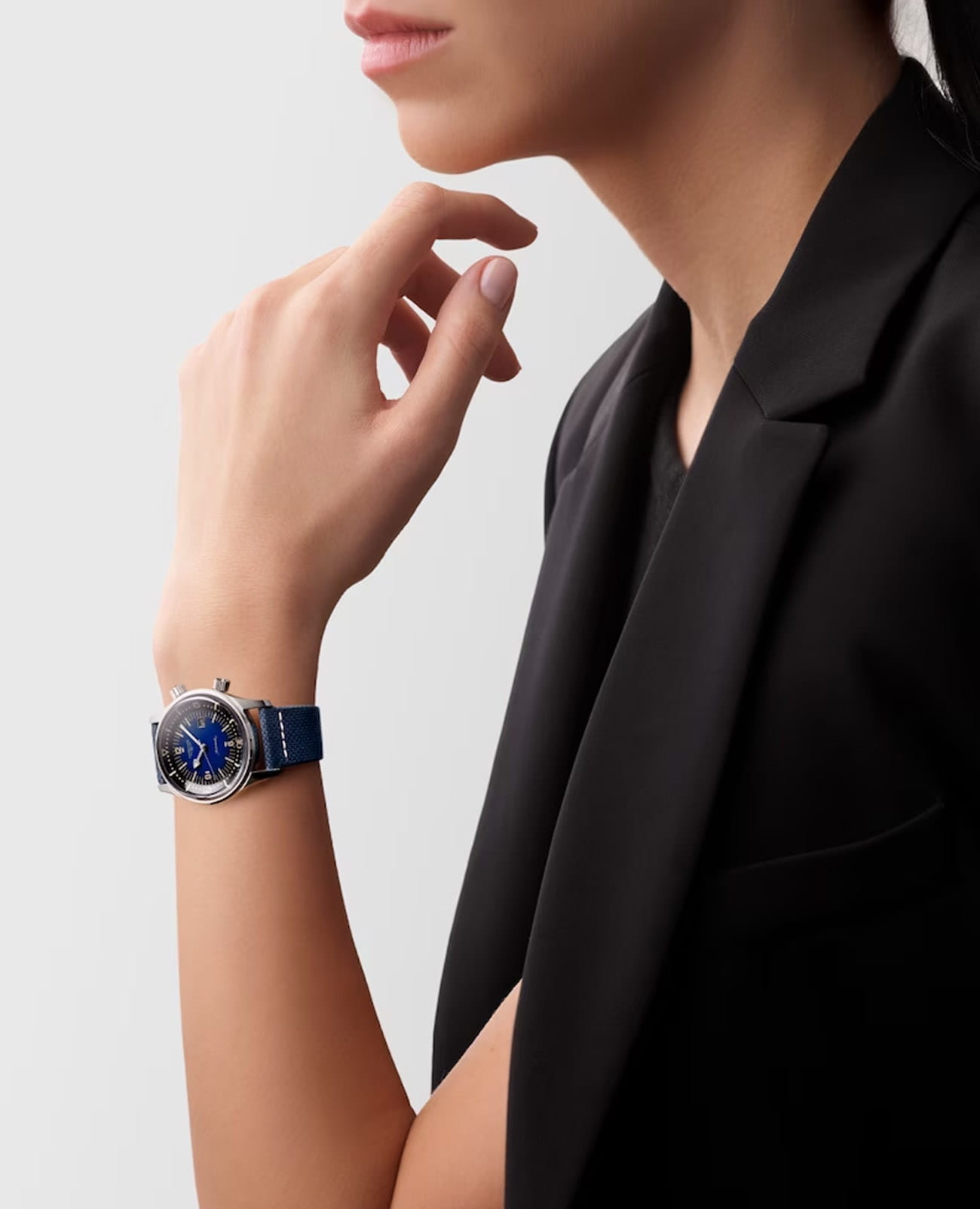 Longines Longines Legend Diver L3.374.4.90.2 механические мужские часы часы крупный план синий циферблата