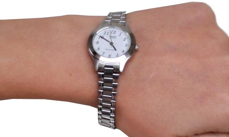 Casio Casio Collection LTP-1128A-7BR , наручные женские часы фото под углом