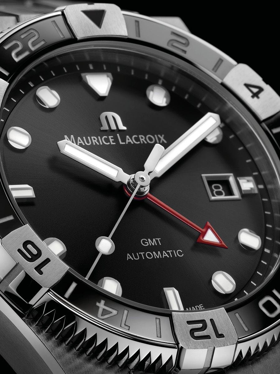 Maurice Lacroix Maurice Lacroix Aikon Venturer GMT AI6158-SS002-330-1, aikon швейцария мужские часы на браслете нержавеющая сталь боковой вид